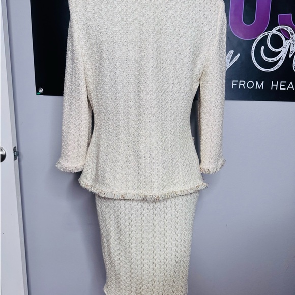 NWT St John Cream & Gold Fringe Trim Skirt Suit - Picture 2 of 5